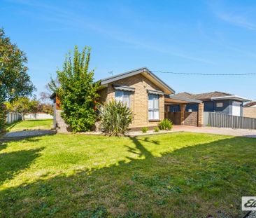 3 Bedroom family home - Photo 3