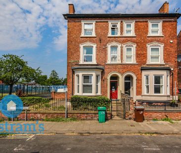 References Pending - 2 bed Flat - Photo 4