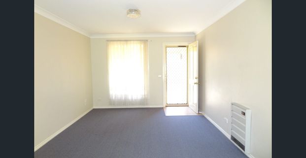 LOVELY 2 BEDROOM UNIT! - Photo 1