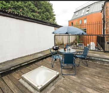 1 bedroom in a house share to rent - Photo 2