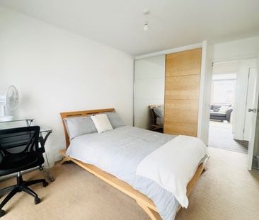 2 Bed Flat, Oyster Court, SE17 - Photo 4
