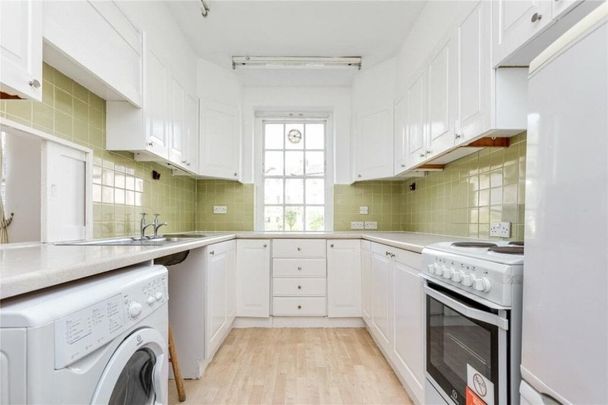 4 bedroom terraced house to rent - Photo 1