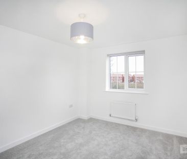 4 bedroom detached house to rent - Photo 4