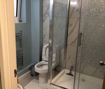 2 bedroom property to rent - Photo 6