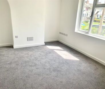Avon Square, Upavon, Pewsey, SN9 - Photo 6