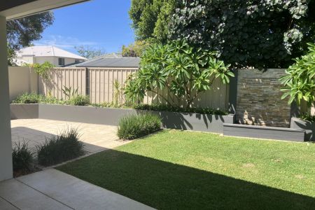 Stunning Family Home - Photo 3
