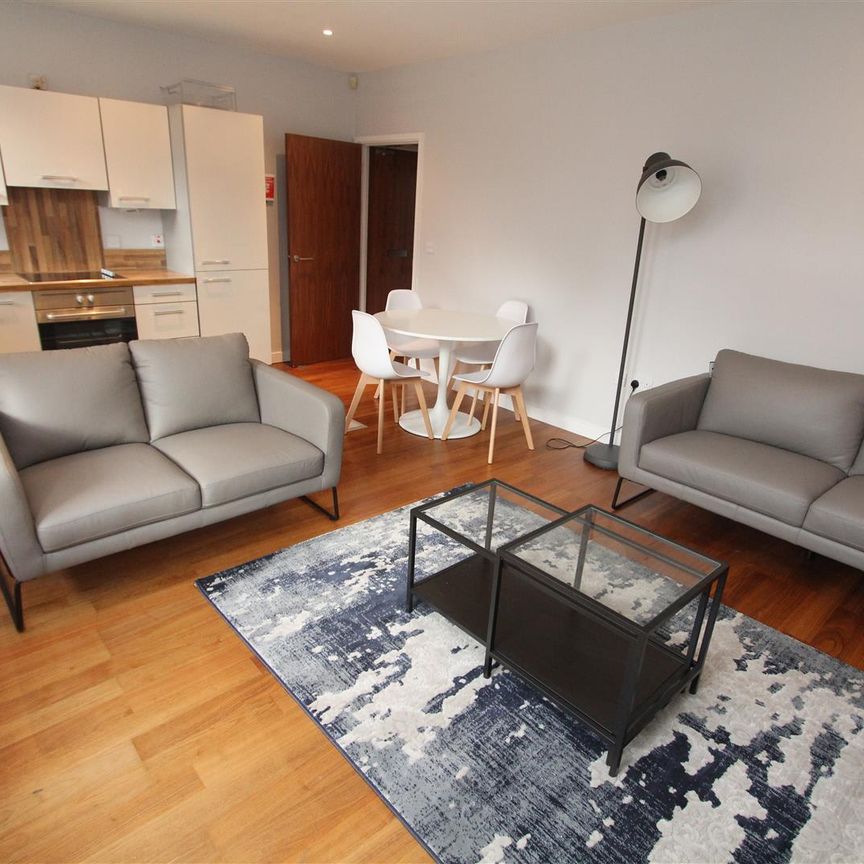 Ring Road, North Leeds, LS17 8NR - Photo 1