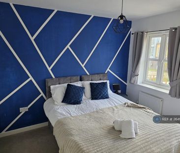 3 bedroom semi-detached house to rent - Photo 4