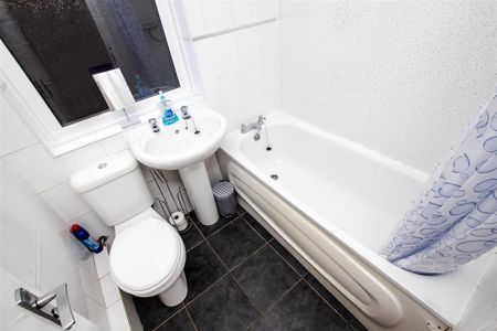 5 bedroom house to rent - Photo 5