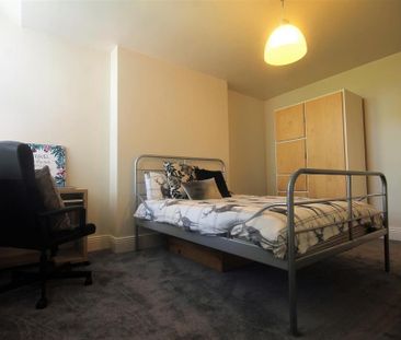 1 bedroom in a house share to rent - Photo 6