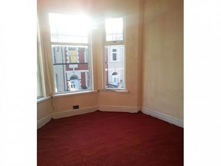 6 Bed HMO - Bedford Road, Newport - Students or Company let - Photo 3