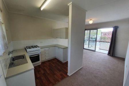 Unit 4/20 Waterton Street, - Photo 2