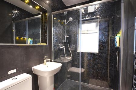 1 bedroom private hall to rent - Photo 5