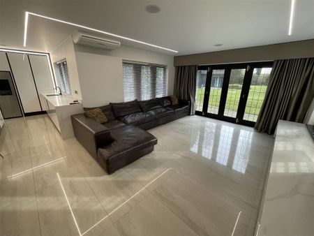 6 bedroom house to rent - Photo 3