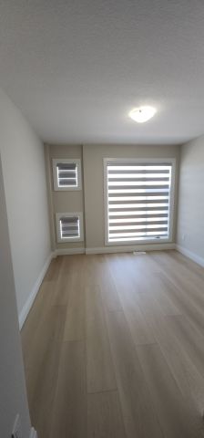 For Lease - 38 Keystone Trail, Welland, Ontario - Photo 2