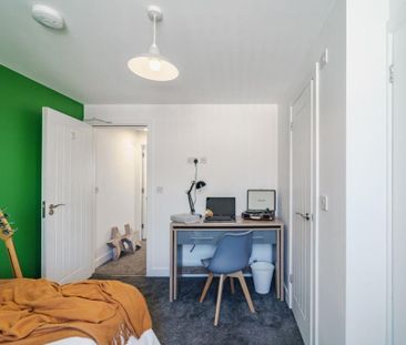 5 bedroom terraced house to rent - Photo 4