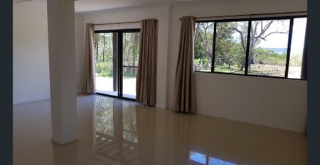 WATERFRONT HOME - Photo 3