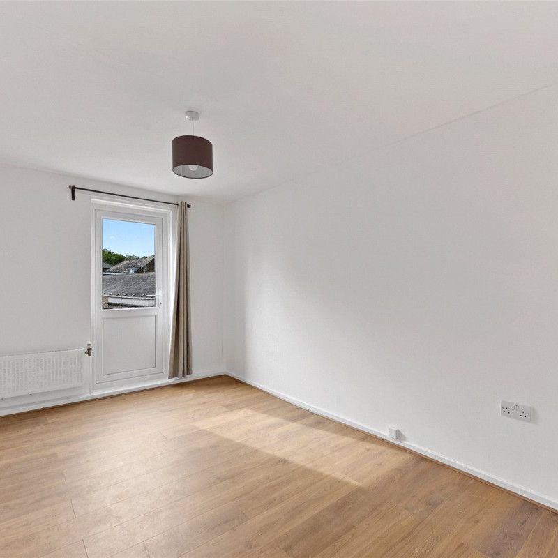 James Docherty House, E2, London - Photo 1