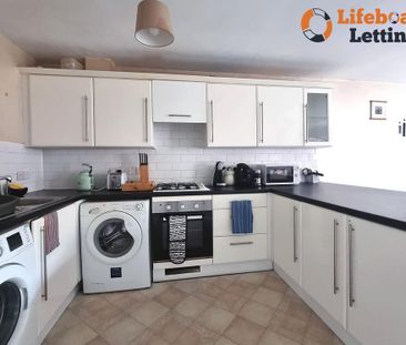 1 bedroom in a house share to rent - Photo 3