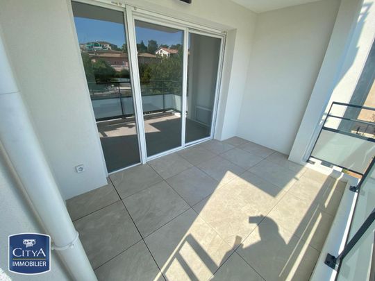 Location Appartement 2 pièces 37m² HYERES 83400 - Photo 1