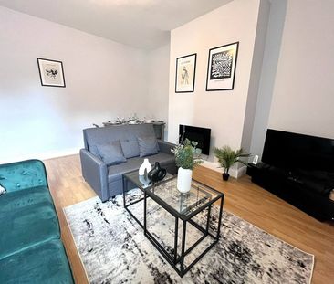 Salisbury Street - Photo 5