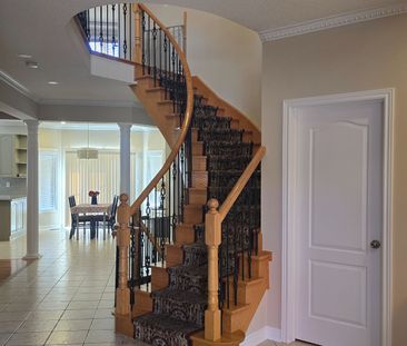 For Lease - 3156 Clipperton (Main & Upper & part of basement) Drive... - Photo 4