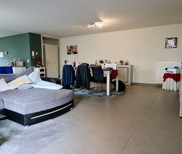 Gelijkvloers appartement met 3 slaapkamers, tuin en carport! - Foto 3