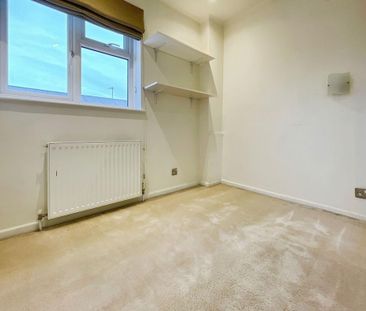 4 bedroom detached house to rent - Photo 4