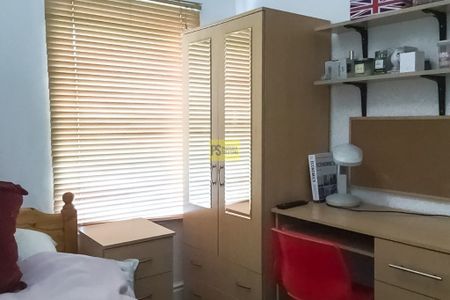 168 Tiverton Road - Photo 5