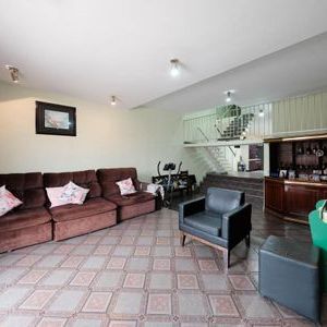 Casa para alugar com 200m², 3 quartos e 3 vagas - Foto 1