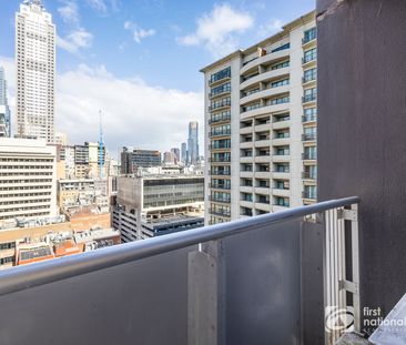 Stylish 2-Bedroom Apartment in the Heart of Melbourne - Photo 5