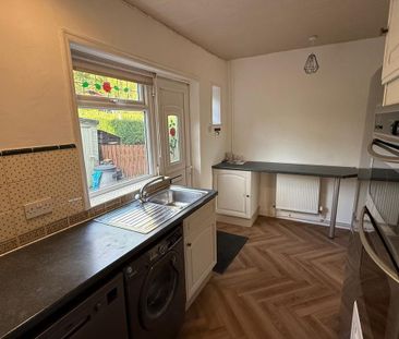 2 bedroom terraced house to rent - Photo 5