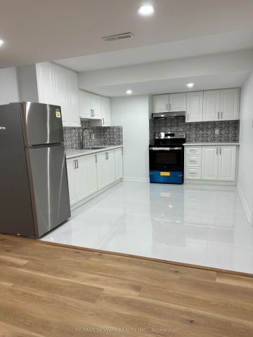 19 Dolomite Drive #Basement - Photo 2