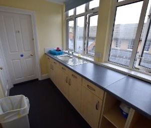 Individual room lets - Photo 5