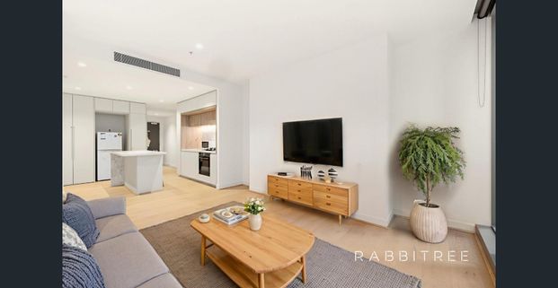 Contemporary City Living in the Heart of Melbourne - Unfurnished - Photo 1