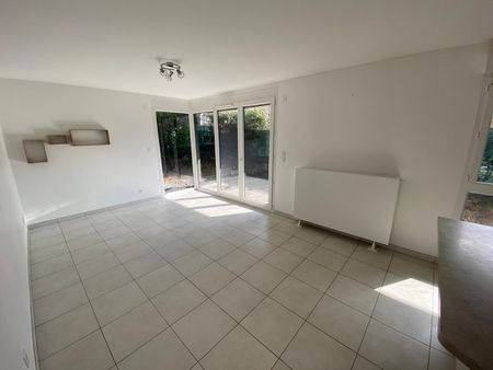 Location Appartement 3 pièces 63m² THONON LES BAINS 74200 - Photo 3