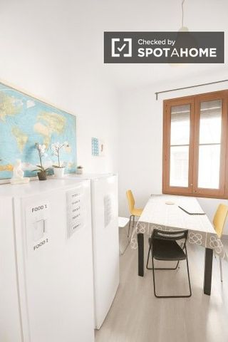 barcelona, Catalonia 08002 - Photo 5