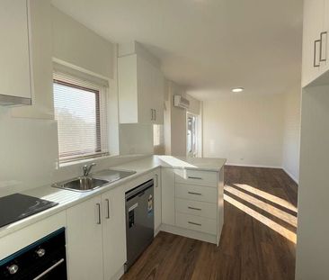 2/6 Saltram Road, Glenelg - Photo 6