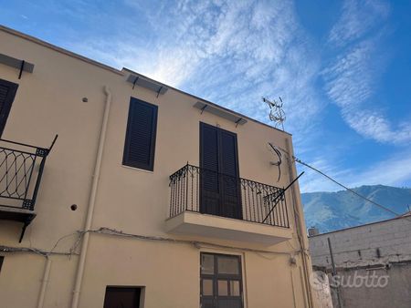 Zona Villagrazia di Palermo - Bilo Ristrutturato - Photo 5