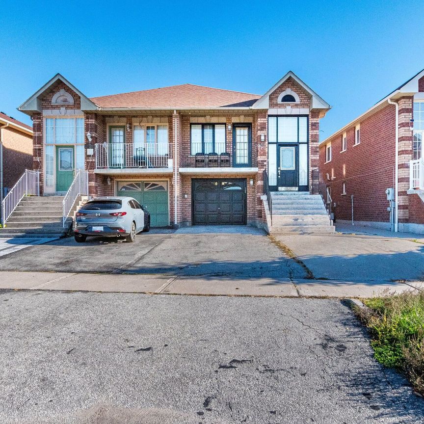 For Lease - 5321 Red Brush Drive, Mississauga, Ontario - Photo 1