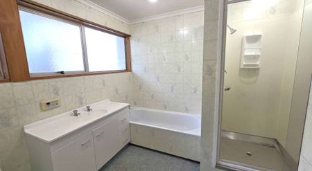 3 Bedroom home in Otamatea - Photo 2