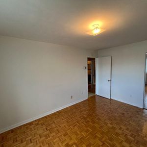 4½ Apartment Available - A louer • For Rent - Photo 2