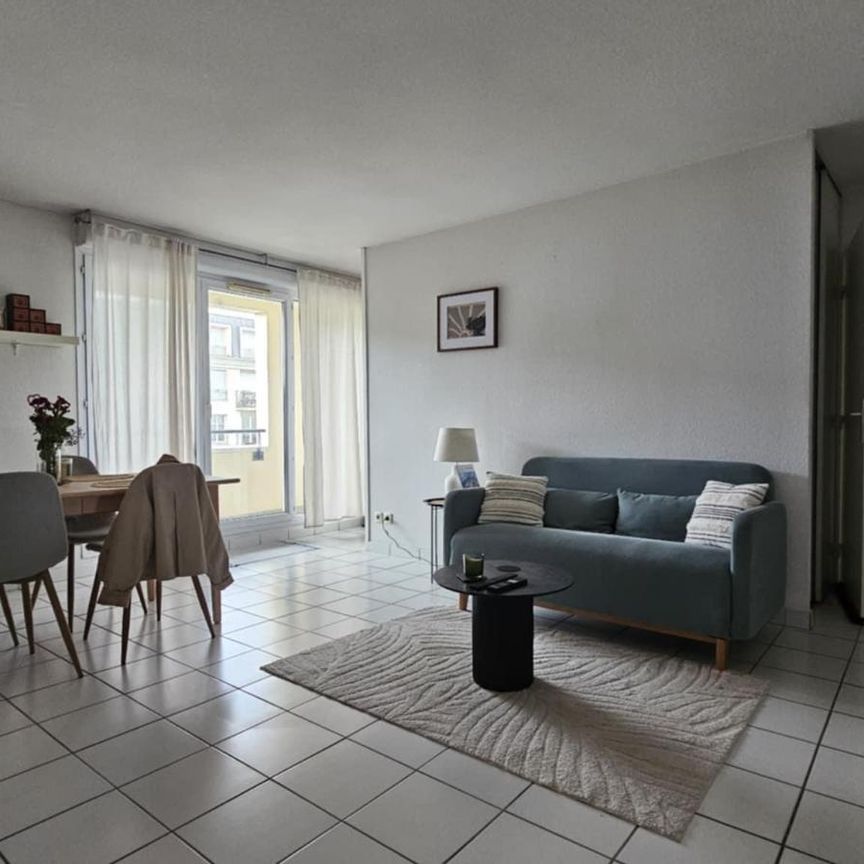 Location Appartement 2 pièces 48m² BORDEAUX 33000 - Photo 1