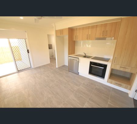 62B Perignon Cct, Beachmere, Qld 4510 - Photo 2