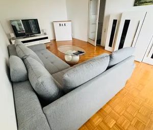 Helle und vollmöblierte 2-Zimmer-Wohnung mit Loggia & Donaublick - Photo 1
