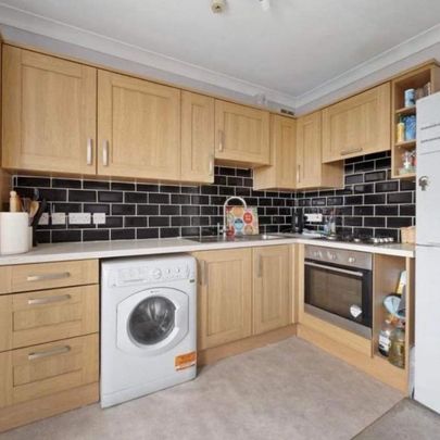 2 Bedroom Flat, Mill Road, Burgess Hill - Photo 1