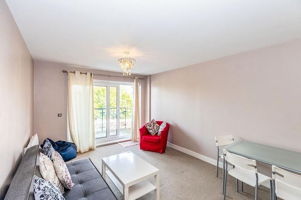 2 bedroom flat to rent - Photo 1