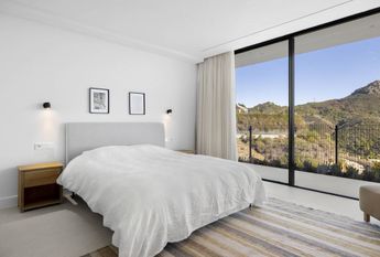 Luxury Villa for rent in Benahavís, Spain