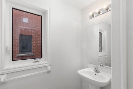 For Lease - 106 Palace Street, Thorold, Ontario - Photo 5