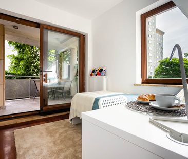 Room in 2-room flat near Metro Wilanowska in Warsaw - Фото 1